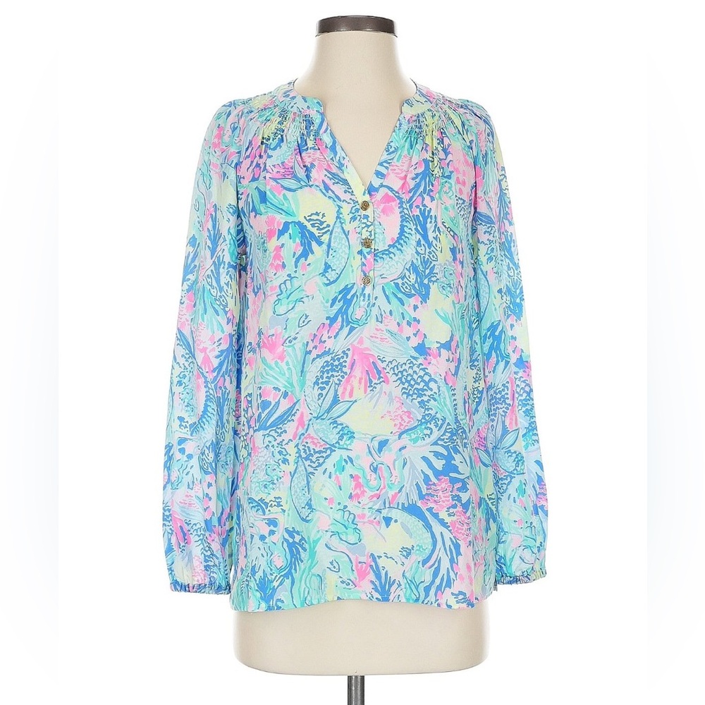 Lilly Pulitzer Mermaid Silk Button Top size XS in good used condition